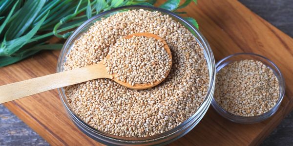 Sesame seeds: Substitues for pine nuts