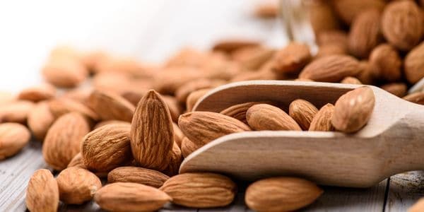 Almonds: Substitues for pine nuts